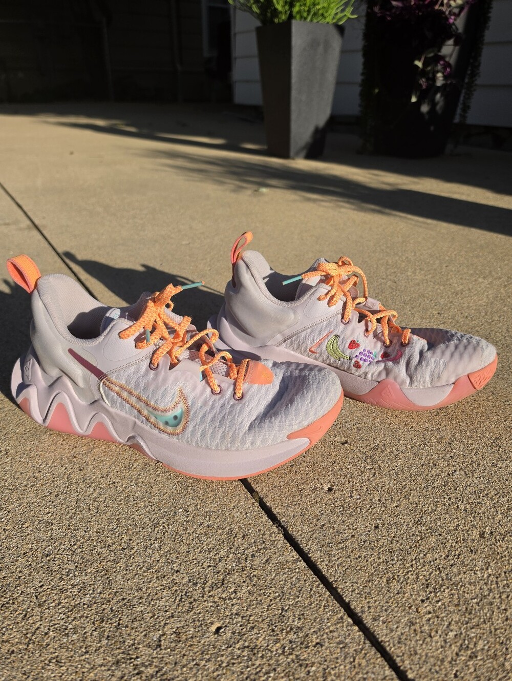 Nike Giannis Immortality 2 Fruity Pebbles Basketball Shoes Men’s 10.5